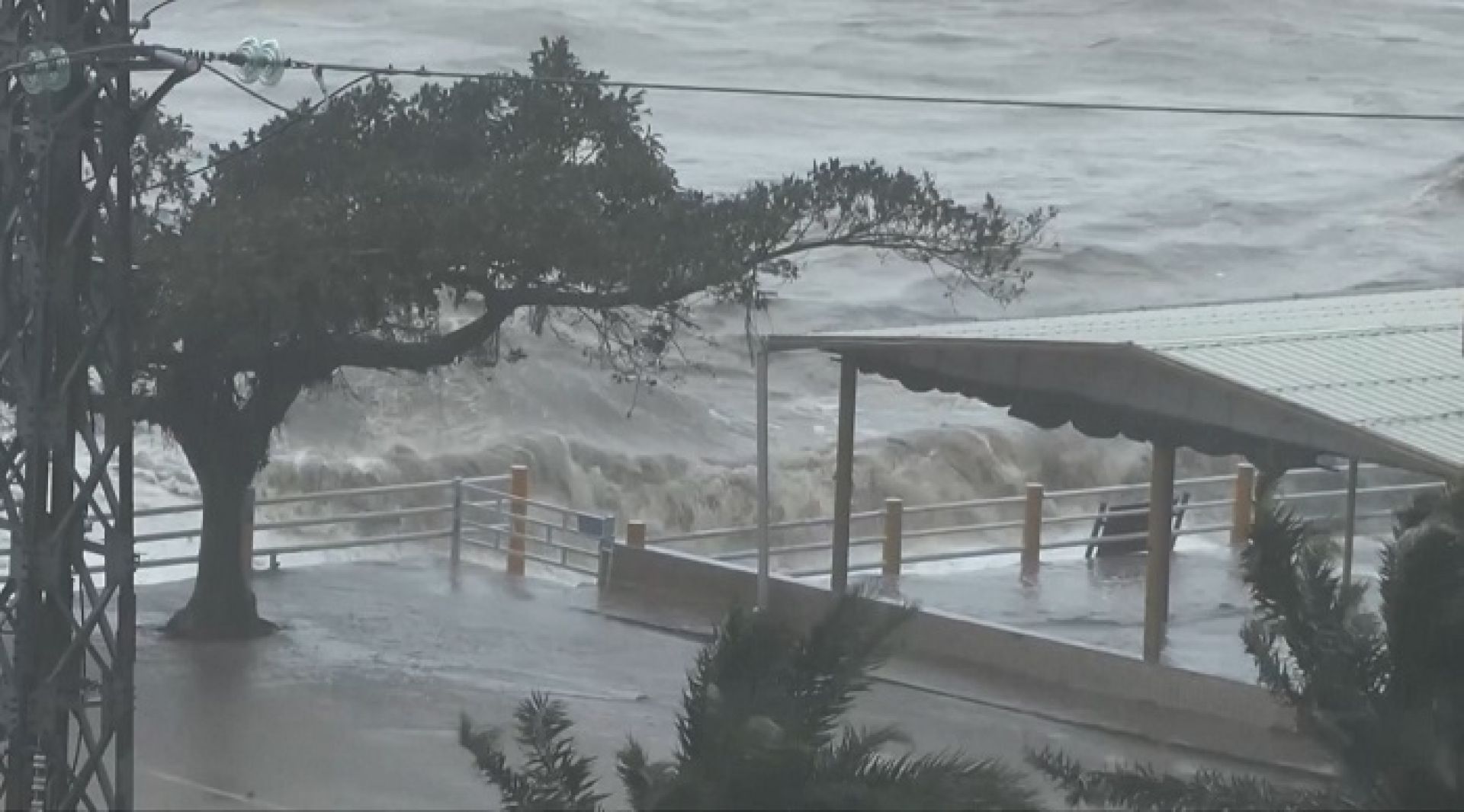 दक्षिण चीनमा शक्तिशाली सामुन्द्रिक आँधी ‘रगासा’को कहर, लाखौं मानिस विस्थापित